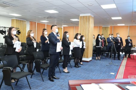 Төрийн захиргааны албан хаагчийн тангараг өргөх ёслол боллоо