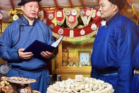 ӨНДӨРШИРЭЭТ СУМЫН МАЛЧИН ЦЭНДАЮУШИЙН ҮҮРДМӨНХ МОНГОЛЫН РАДИОГИЙН АЛТАН ТӨЛИЙН ЭЗНЭЭР ШАЛГАРЛАА.