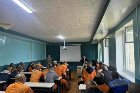 Нээлттэй хаалттай хорих ангид явуулын үйлчилгээ үзүүллээ.