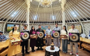ГЭРЛЭЛТИЙН ГЭРЧИЛГЭЭ ГАРДУУЛАХ АРГА ХЭМЖЭЭ ЗОХИОН БАЙГУУЛЛАА.