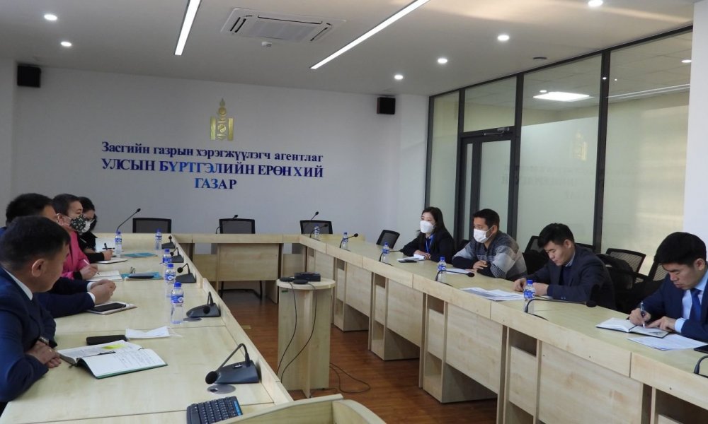 Монголын нотариатчдын танхимын төлөөллийг хүлээн авч уулзав