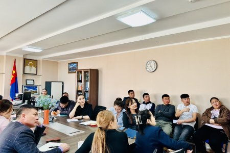 СҮХБААТАР АЙМГИЙН УЛСЫН БҮРТГЭЛИЙН ХЭЛТСИЙН АЛБАН ХААГЧ НАР АЮУЛГҮЙ БАЙДЛЫН БАГЦ СУРГАЛТАД ХАМРАГДЛАА