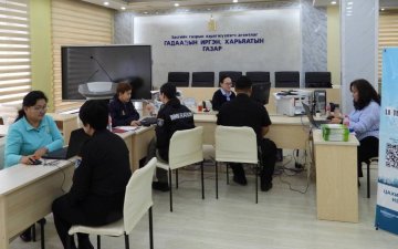 Зөөврийн тоног төхөөрөмжөөр улсын  Бүртгэлийн үйлчилгээг ажлын байранд үзүүллээ