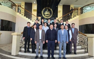 Баянзүрх дүүргийн Улсын бүртгэлийн хэлтэст очиж туршлага судаллаа