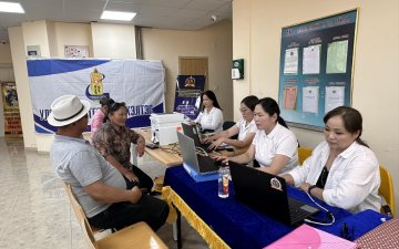 Өлзийт суманд зөөврийн 4жи төхөөрөмж ашиглан бүх төрлийн үйлчилгээг иргэдэд хүргэж ажиллалаа.