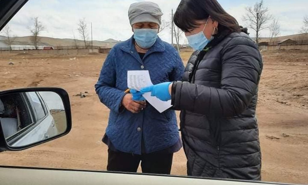 Захиалсан үнэмлэхийг иргэдэд гэрийн хаягаар нь хүргэж өглөө