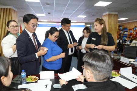 Дүүргийн улсын бүртгэгч нарын дунд “Ур чадвар, ажил мэргэжлийн тэмцээн-2025” болж байна.