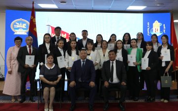 Улсын бүртгэлийн байгууллагын албан хаагчид төрийн жинхэнэ албан хаагчийн тангараг өргөв
