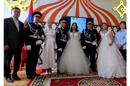 “ГЭРЛЭЛТИЙН БАТЛАХ ГАРДУУЛАХ ЁСЛОЛ”-ийг 5 дугаар сарын 17-ний билэгт сайн өдөр 3 дахь удаагаа хамтран зохион байгууллаа 