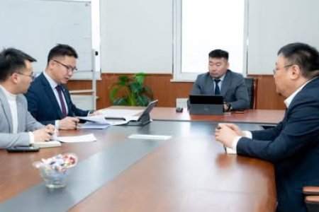 Улсын бүртгэлийн ерөнхий газраас 2025 онд  иргэдийн хамгийн хэрэгтэй, эрэлттэй үйлчилгээнүүдийг E-Mongolia системд цахимжуулахаас гадна шинэчлэлтүүдийг хийнэ.