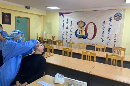 Улсын бүртгэлийн хэлтсийн албан хаагчид корона вирус илрүүлэх түргэвчилсэн шинжилгээ хийлгэв