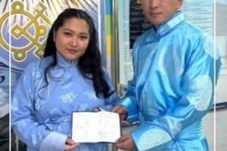 Балжинням, Дашням давхцсан билэгт сайн өдөр гэрлэлтээ батлуулав.