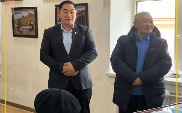 Есөнбулаг сумын ахмадуудад Улсын бүртгэлийн байгууллагын бодлого зорилт, үйл ажиллагааны онцлог, бүртгэлийн үйлчилгээний талаар мэдээлэл өглөө