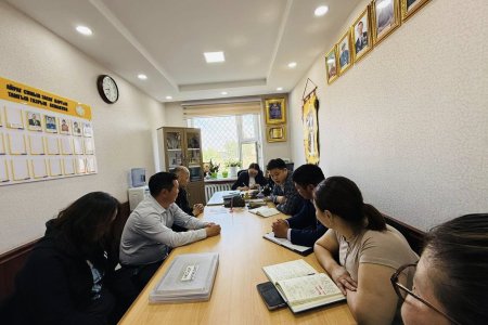 Дорноговь аймгийн Улсын бүртгэлийн хэлтэс Айраг суманд ажиллаж байна
