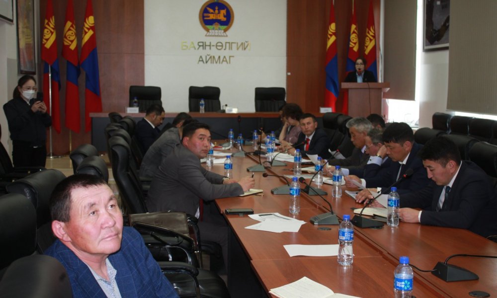 Аймгийн удирдах ажилтнуудын зөвлөгөөн боллоо