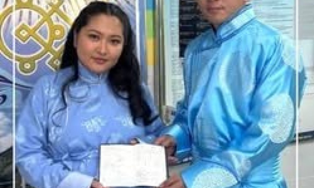 Балжинням, Дашням давхцсан билэгт сайн өдөр гэрлэлтээ батлуулав.