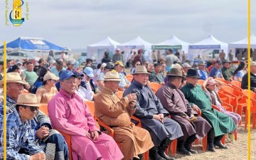 Говь-Алтай аймгийн улсын бүртгэлийн хэлтэс малчны хотонд бүртгэлийн үйлчилгээ үзүүллээ