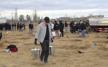 Улсын бүртгэлийн байгууллагын 85 жилийн ойг тохиолдуулан албан хаагчид мод тарилаа