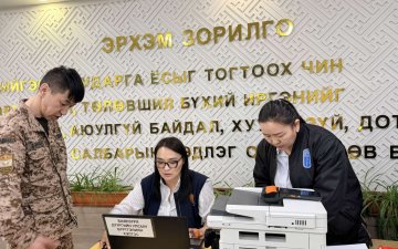 Өдөрлөгийн үеэр Улсын бүртгэлийн байгууллагаас явуулын үйлчилгээ үзүүллээ