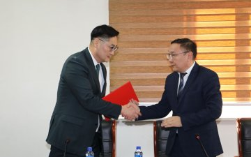 Улсын бүртгэлийн ерөнхий газрын даргаар Д.Даваанямыг томилж, ажил хүлээлцлээ