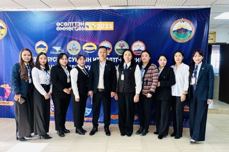 Зүүн бүсийн сумдын төрийн албан хаагчдын уулзалт, зөвлөгөөн Цогт-Овоо суманд зохион байгуулагдаж байна