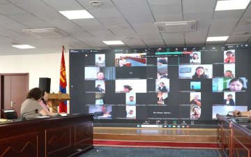 Шинээр хяналтын улсын байцаагчийн эрх олгогдсон сумдын улсын бүртгэгч нарт цахим сургалт зохион байгууллаа