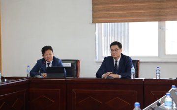 ТӨРИЙН АЛБАНЫ ЗӨВЛӨЛИЙН ХҮНИЙ НӨӨЦИЙН АУДИТЫН БАГ УЛСЫН БҮРТГЭЛИЙН ЕРӨНХИЙ ГАЗАРТ АЖИЛЛАЖ БАЙНА