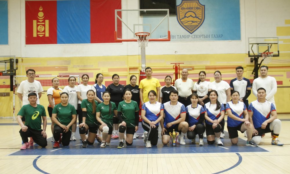 Хэлтсийн нийт албан хаагчдын чөлөөт цагийг зөв боловсон өнгөрүүлэх, бие бялдрыг чийрэгжүүлэх, хамт олны уур амьсгалыг бэхжүүлэх зорилгоор эрүүл мэнд, спортын арга хэмжээг амжилттай зохион байгууллаа