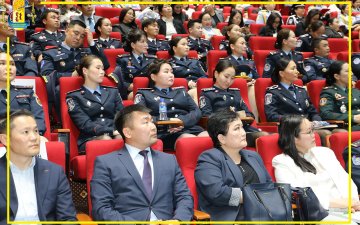 “Хамгийн чухал нь” зорилтот аяны хүрээнд улсын бүртгэлийн байгууллагын 21 аймгийн албан хаагчид, тэдний гэр бүлийн гишүүд эрүүл мэндийн иж бүрэн үзлэгт хамрагдлаа