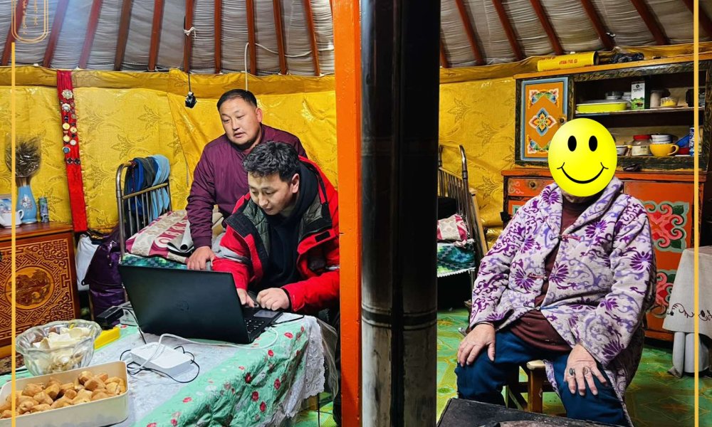 Улсын бүртгэлийн хэлтсийн хөдөлгөөнт баг 2025.11.22-ны өдөр Шарга суманд Зөөврийн 4G төхөөрөмжөөр зайлшгүй очиж үйлчлэх шаардлагатай иргэнд улсын бүртгэлийн   үйлчилгээ үзүүллээ. 