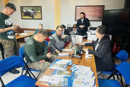 ХИЛИЙН ЦЭРГИЙН 0257-Р АНГИЙН АЛБА ХААГЧДАД БҮРТГЭЛИЙН ҮЙЛЧИЛГЭЭ ҮЗҮҮЛЛЭЭ.