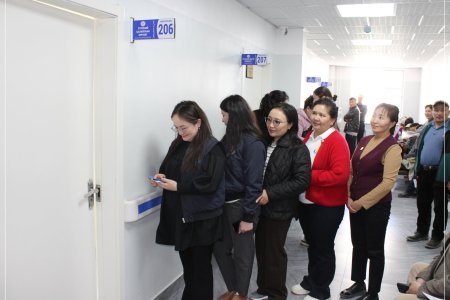 Эрүүл мэндийн урьдчилан сэргийлэх үзлэгт хамрагдав