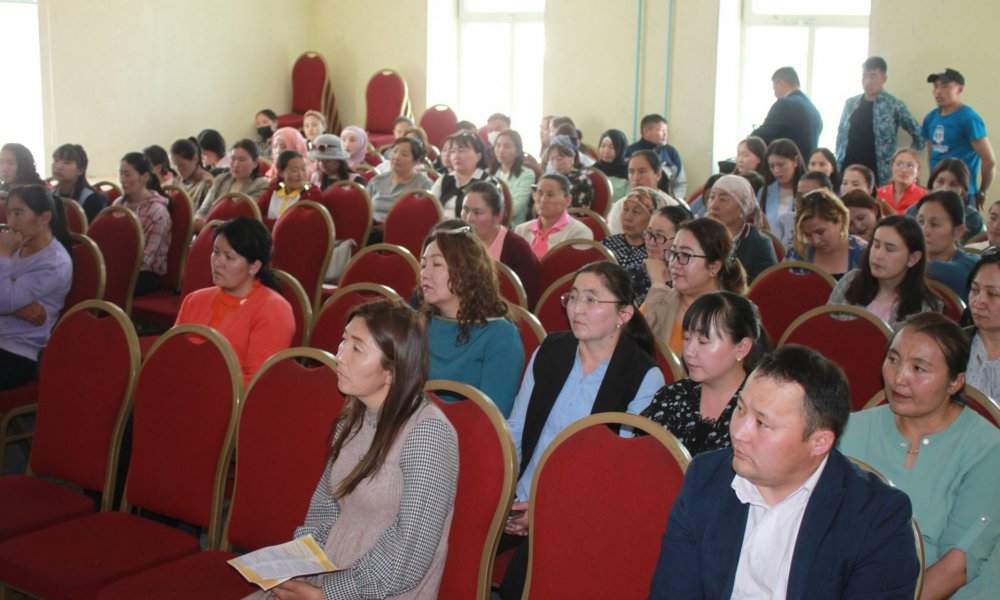 Багш, оюутан нарт сургалт зохион байгуулж мэдээлэл хийлээ