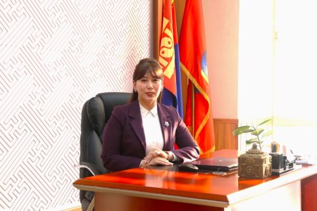 С.Оюун-Эрдэнэ: “Монгол улсын иргэн болон мэндэлсэн хүн бүрийг бүртгэхээс эхлээд, иргэн бүрийн амьдралын мөчлөгийн бүхий л цаг үед хамтдаа байсан Гэгээн үйлсийн эзэддээ баярлалаа” 