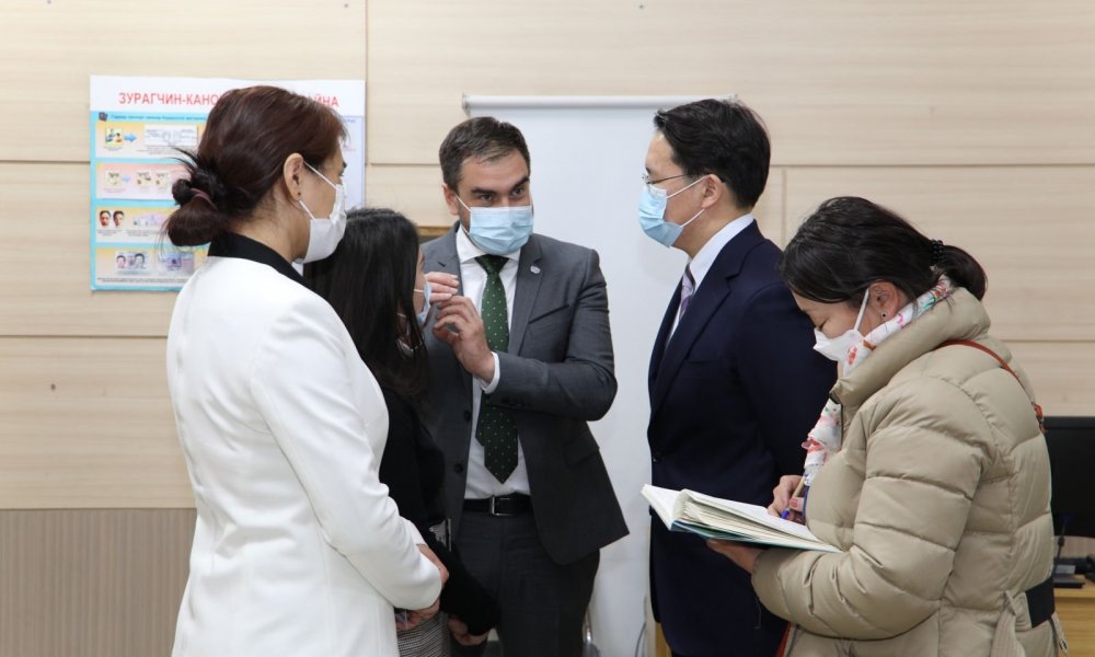 “Иргэний шилжилт хөдөлгөөний цахим бүртгэл” төслийн хүрээнд 180 гаруй иргэн иргэний үнэмлэхтэй боллоо