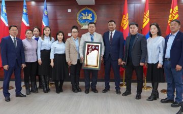 Завхан аймгийн улсын бүртгэлийн хэлтэс  “Шилдэг төрийн байгууллага”-аар шалгарлаа