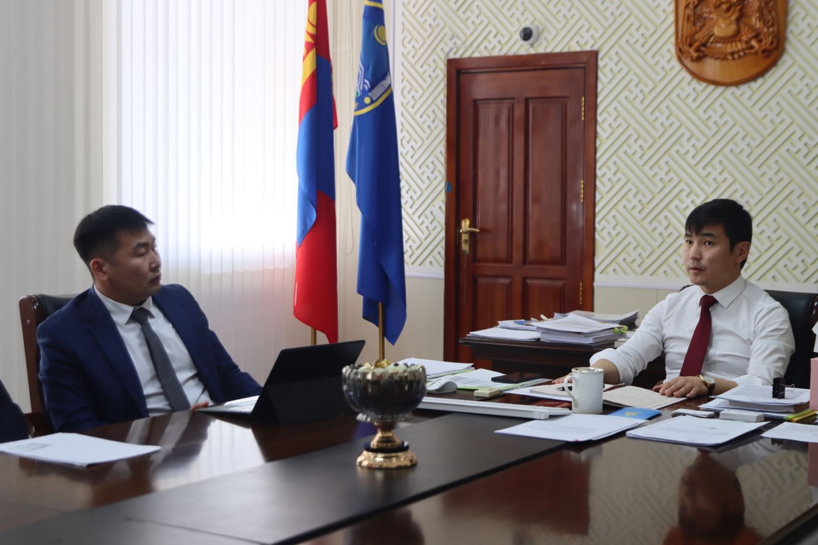Улсын бүртгэлийн ерөнхий газрын даргын албан үүргийг түр орлон гүйцэтгэгч У.Болдхүү Налайх дүүргийн улсын бүртгэлийн хэлтсийн үйл ажиллагаатай танилцлаа