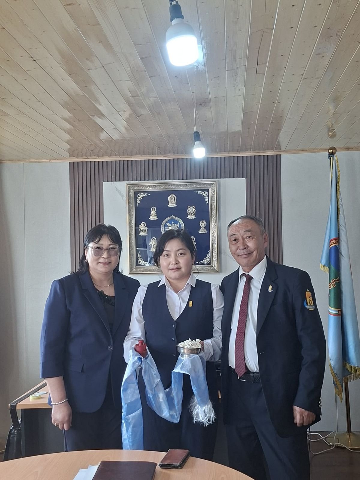 Архангай аймгийн сумдын улсын бүртгэгч нар шинээр томилогдлоо