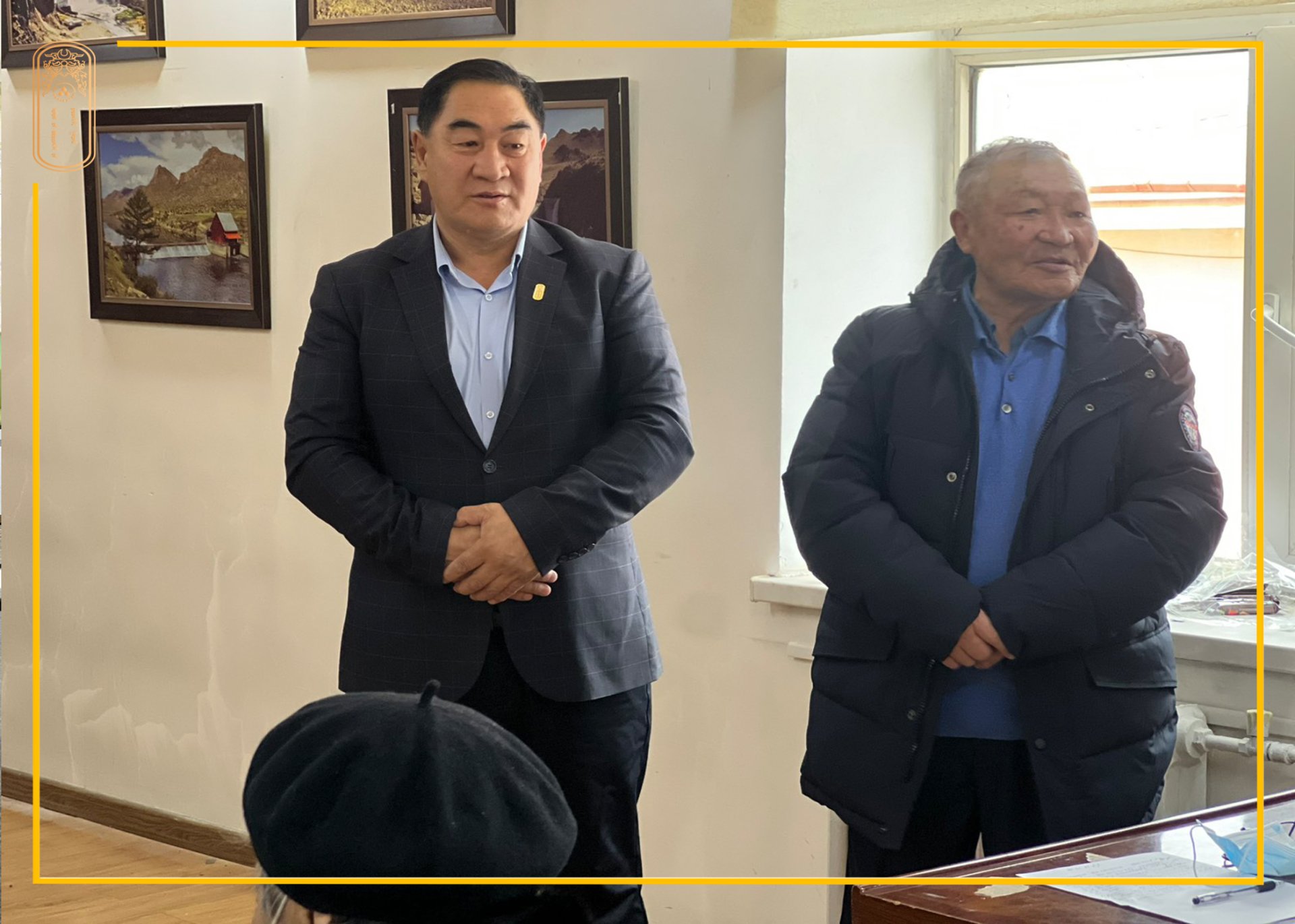 Есөнбулаг сумын ахмадуудад Улсын бүртгэлийн байгууллагын бодлого зорилт, үйл ажиллагааны онцлог, бүртгэлийн үйлчилгээний талаар мэдээлэл өглөө