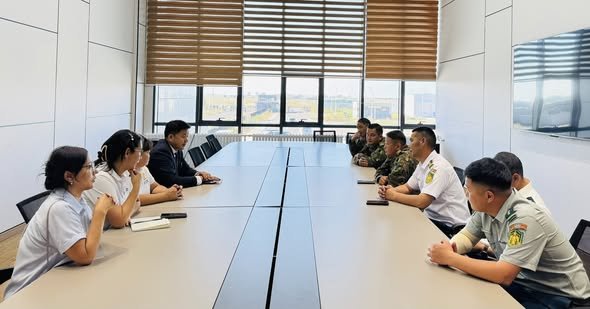 Замын-Үүд суманд Хилийн цэргийн 0108 дугаар ангийн удирдлагуудтай уулзалт зохион байгууллаа.