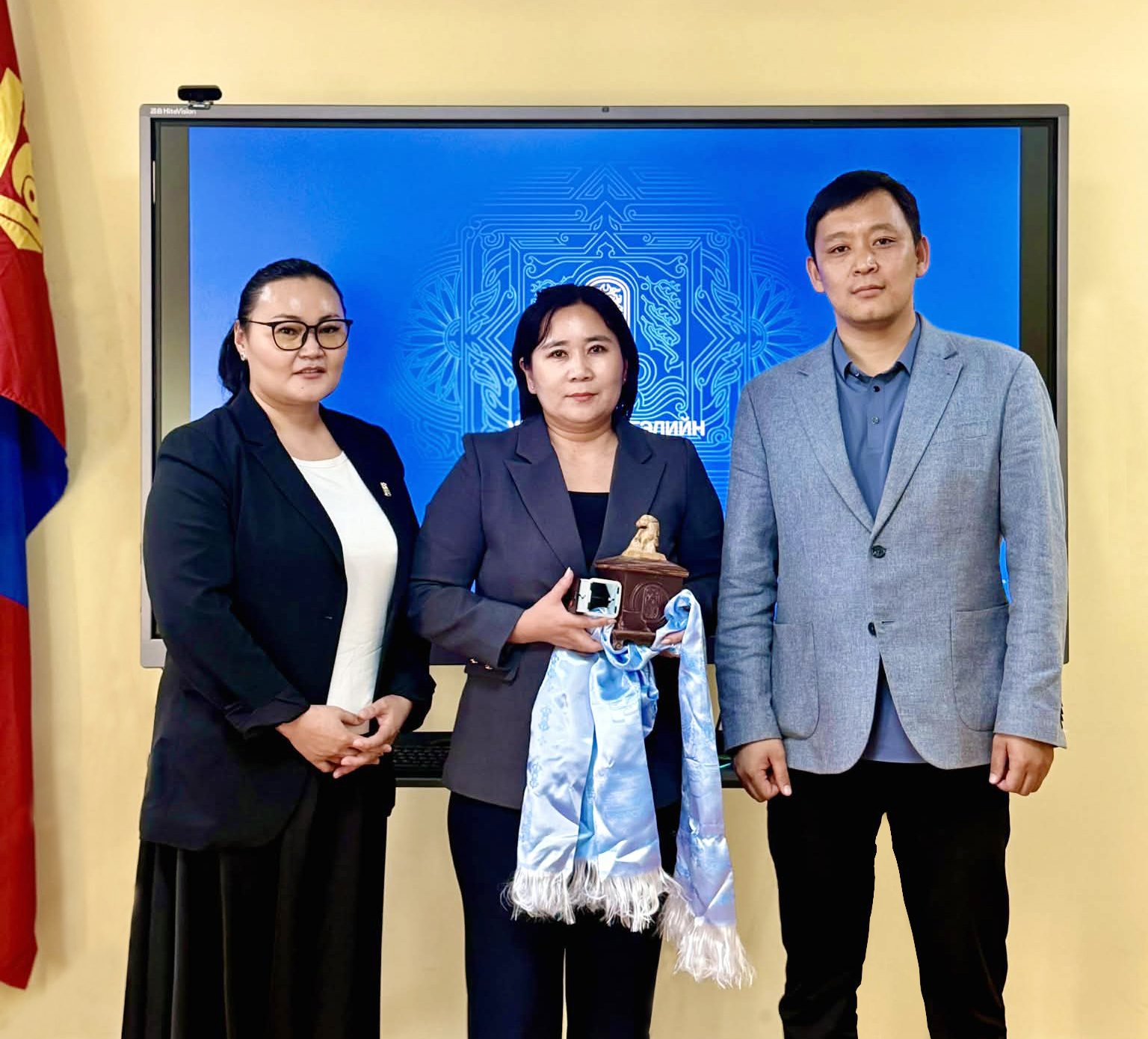 Өмнөговь аймгийн Улсын бүртгэлийн хэлтсийн даргаар Ж.Ганчимэг томилогдлоо