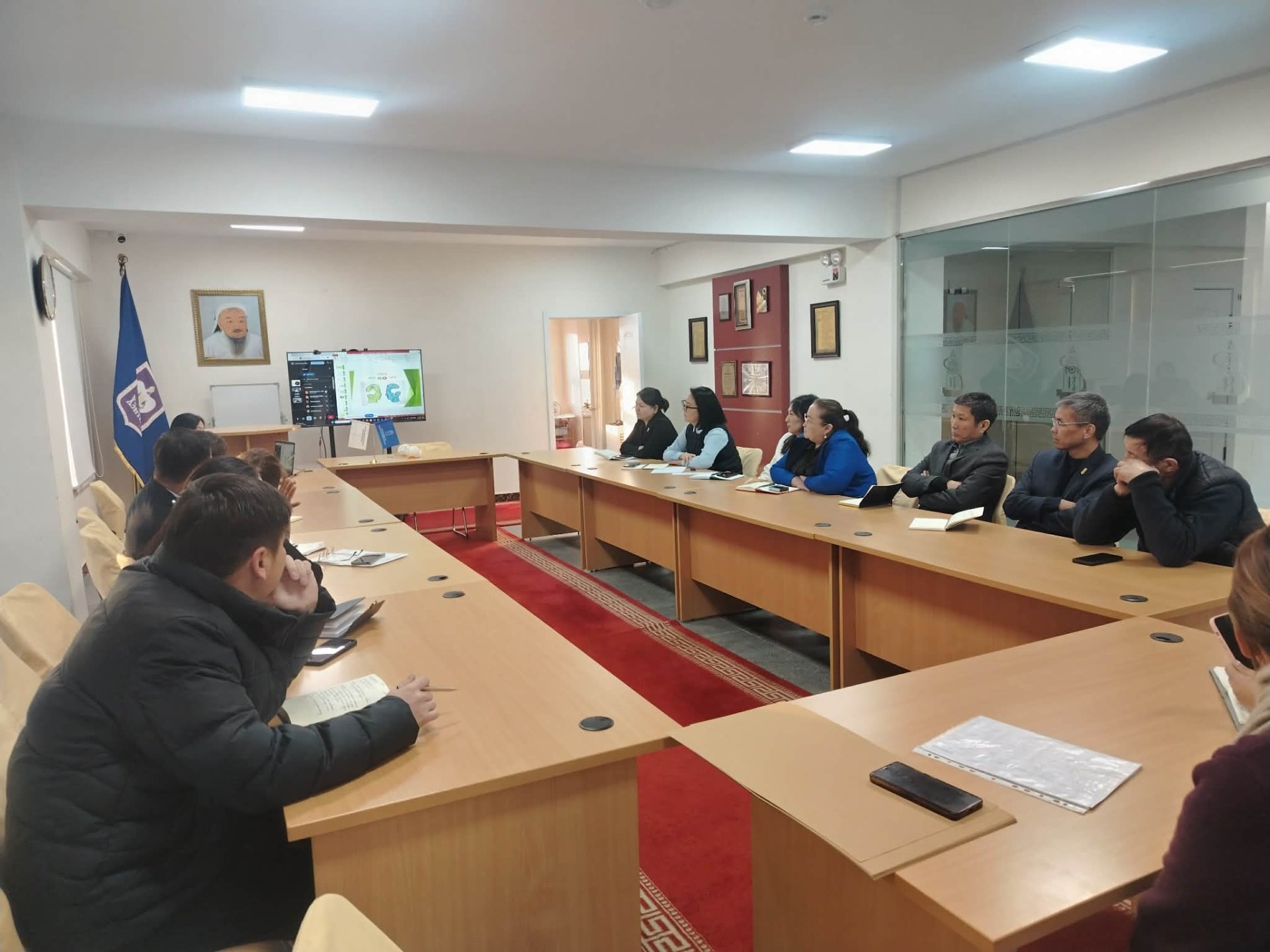 Улсын бүртгэлийн хэлтсийн албан хаагчид ёс зүйн сургалтад хамрагдлаа